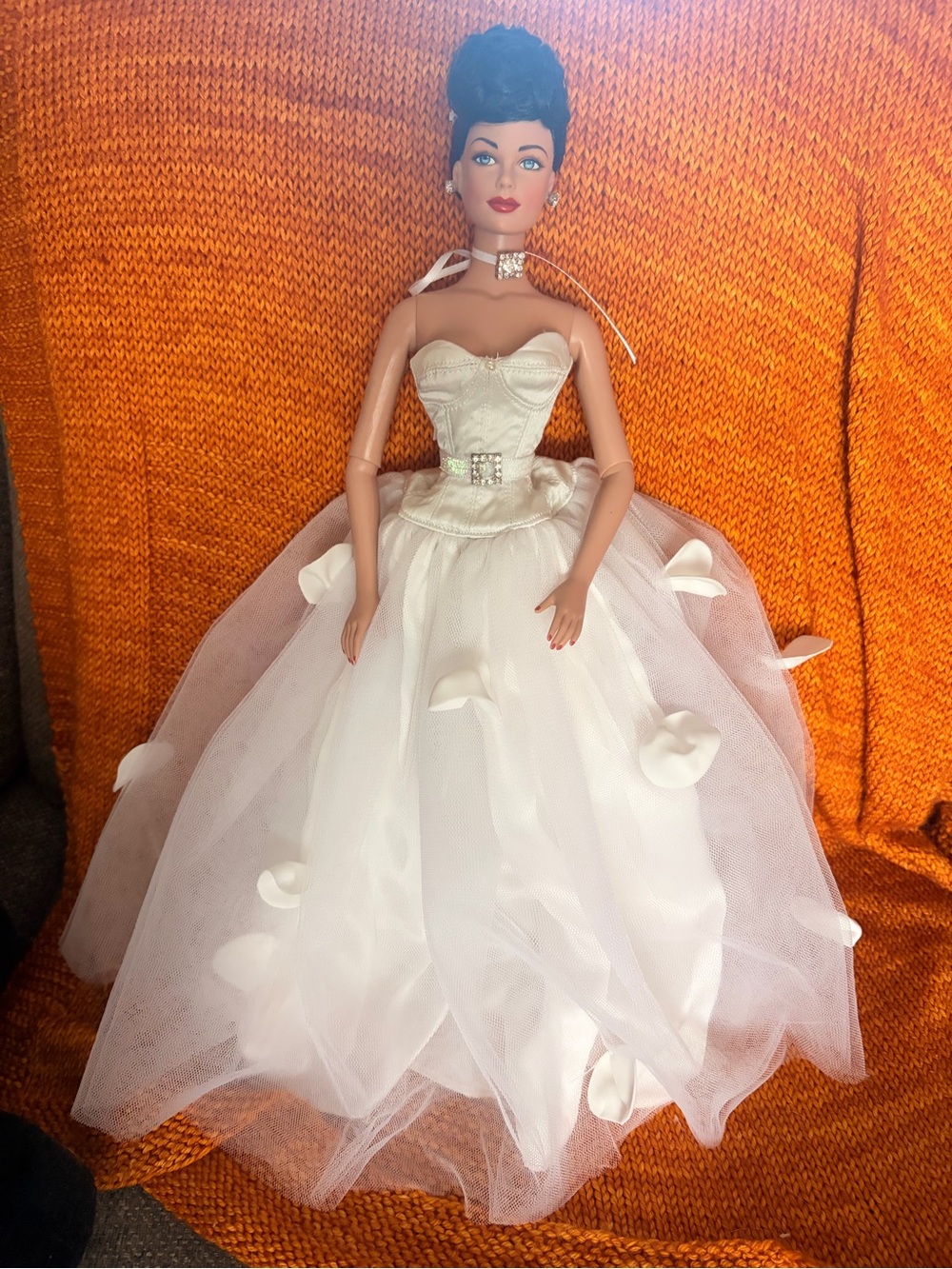 TONNER EFFANBEE - 16" MIDNIGHT STAR CHANTEUSE BRENDA STARR in Joe Tai Fashion